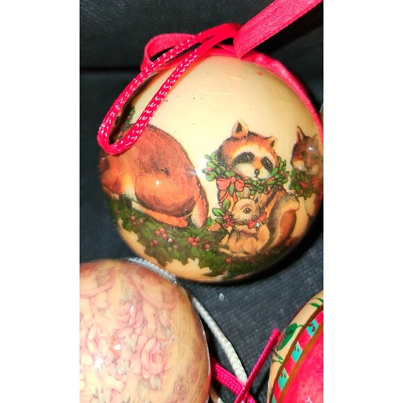 Vintage Christmas Ornaments Set Of 9 Hand-Painted Wooden Baubles Festive - Picture 6 of 10